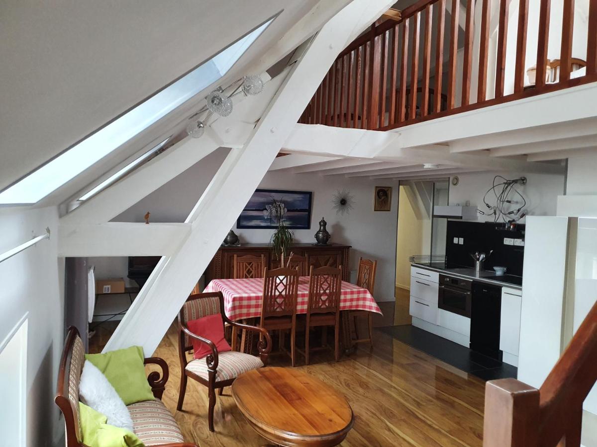 Welcome-to-burgundy Apartment *